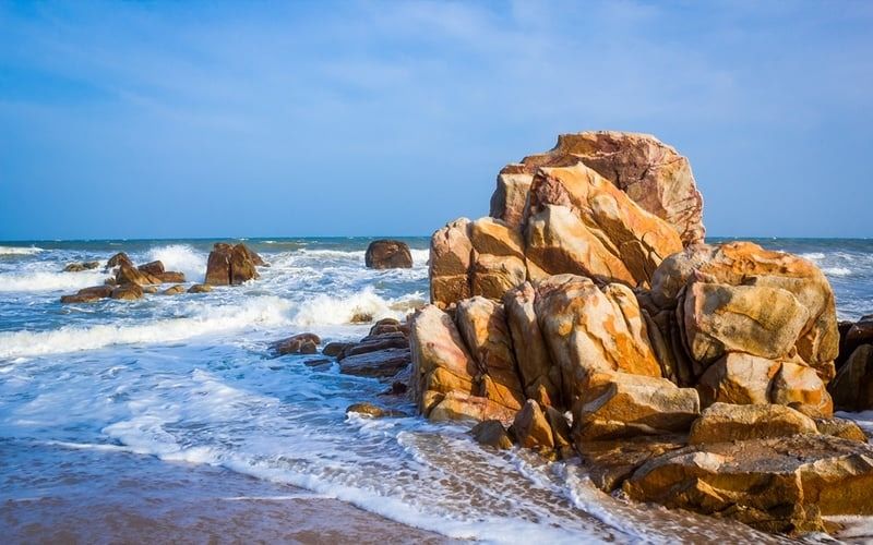 Thuê xe đi Đá Ông Địa - Xe Phan Thiết - Sài Gòn